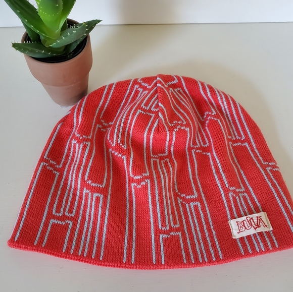 Bula Accessories - Bula Fitted Graphic Print Knit Beanie